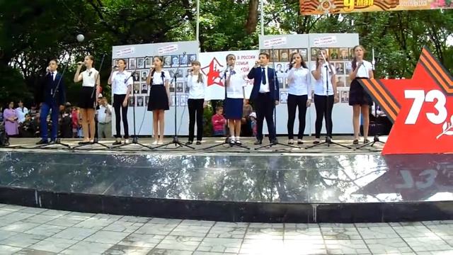 "Спасибо Вам, ветераны" в исполнении вокальной группы "Непоседы в Советском" Детская школа искусств смотреть онлайн