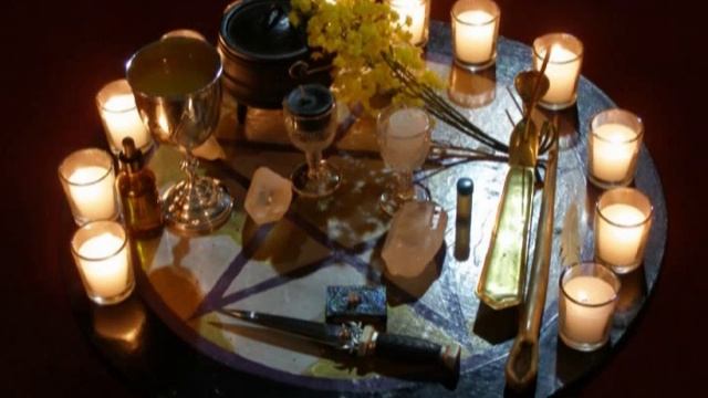 Прикладное колдовство. Разбираем обряды из интернета (3) смотреть онлайн