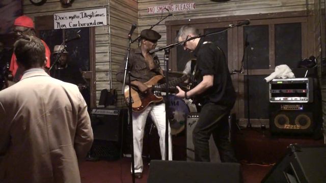 #Linsey Alexander & #John Patelis with Chicago Blues All Stars at #Kingston Mines смотреть онлайн