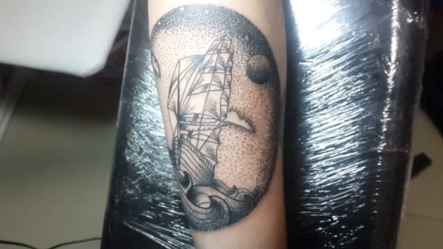 Tattoo/Grafica Корабль в дотворке на предплечьи смотреть онлайн