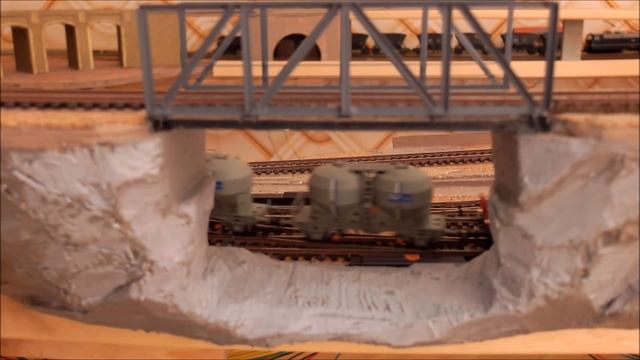 TRAIN réseau HO [6] - Ee3/3 Roco SBB CFF FFS смотреть онлайн