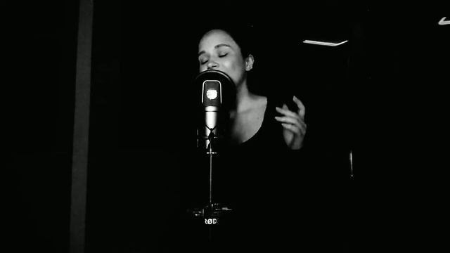 Anastasiya - Sen çal Kapımı (Başak Gümülcinelioğlu)