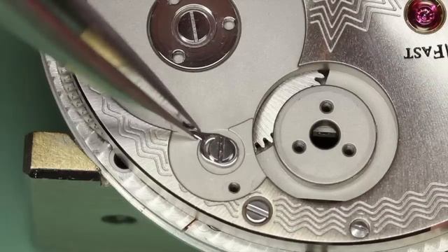 Servicing an IWC FA Jones watch. Watch repair tutorials. смотреть онлайн
