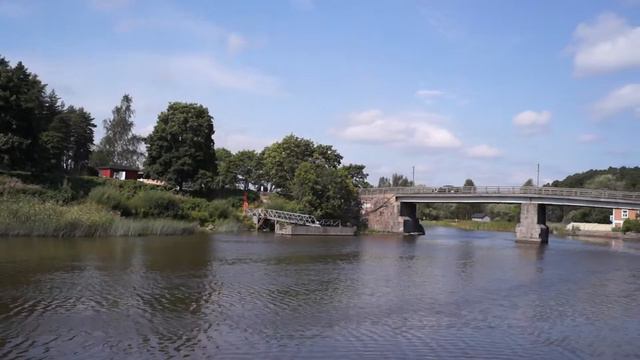 Чудесная набережная реки Порвоо смотреть онлайн