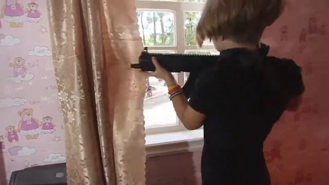 Чёрное зеркало. Ограбление хайп банка. Академия лидерства. смотреть онлайн