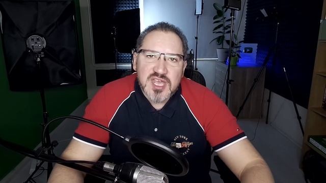 ТРОЙНОЙ УДАР по ПРОПАГАНДЕ: Эхо Москвы, Объясняем РФ, УКР ТВ | Уставший оптимист смотреть онлайн