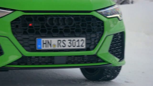 2020 Audi RS Q3 (Sportback) Performance Showcase смотреть онлайн