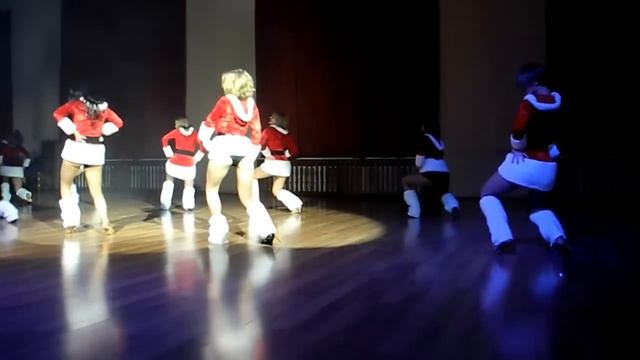 Reggaeton by Снегурочки @ Salsa New Year - 2013 Party ) смотреть онлайн