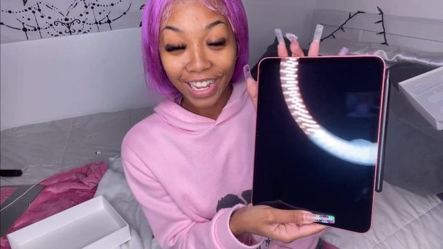 Pink 2022 IPad Unboxing + Set Up смотреть онлайн