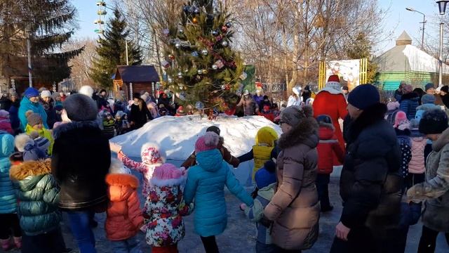 Ёлочка для малышей 4 января 2018 Кузнецк городской парк смотреть онлайн