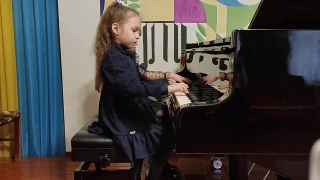 Вальс собачек.Петрашковская Кира.Мороз Ада 6лет смотреть онлайн