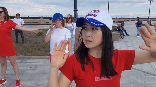Танцевальный флешмоб «Давай, Россия!» смотреть онлайн