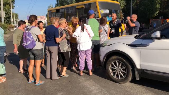 Пробка на Глушко смотреть онлайн