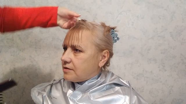 ✂️ ЧЕЛКА ПРЯМАЯ ✂️ ГОРИЗОНТАЛЬНЫЕ ПРОБОРЫ ✂️HOW TO CUT BANGS смотреть онлайн