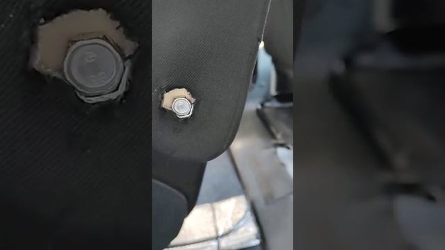 Подлокотники на креслах Соболя и Газели как подтянуть! смотреть онлайн