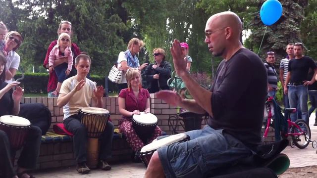 Вадим Зицер и Джембука в парке Т. Шевченка в Киева смотреть онлайн