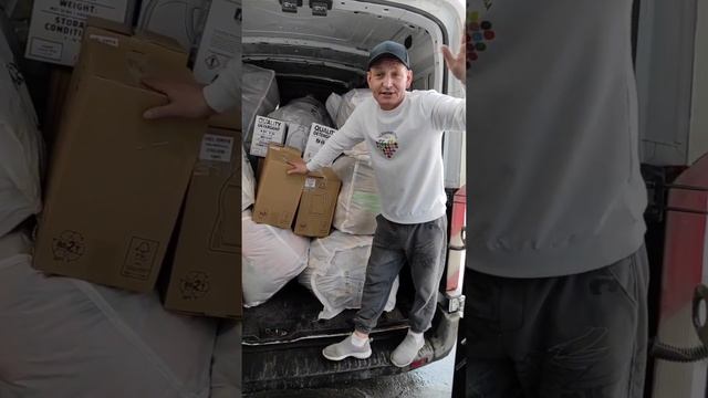 Пятничная отгрузка товара. Топим снег своей работой?