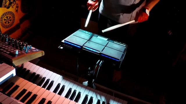 Forever and Ever (Fender Telecaster Vintage '52 - Arturia Minibrute 2) смотреть онлайн