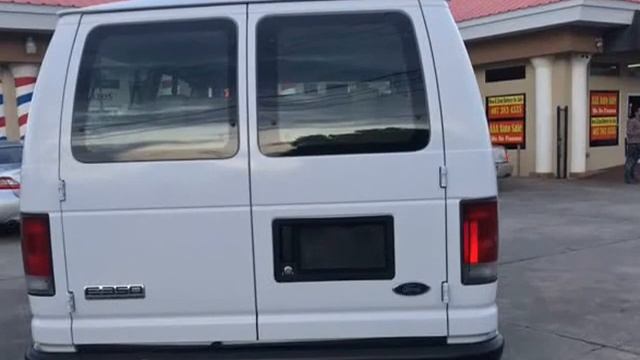 2008 Ford Econoline Wagon E-350 Super Duty XL (Orlando, Florida) смотреть онлайн