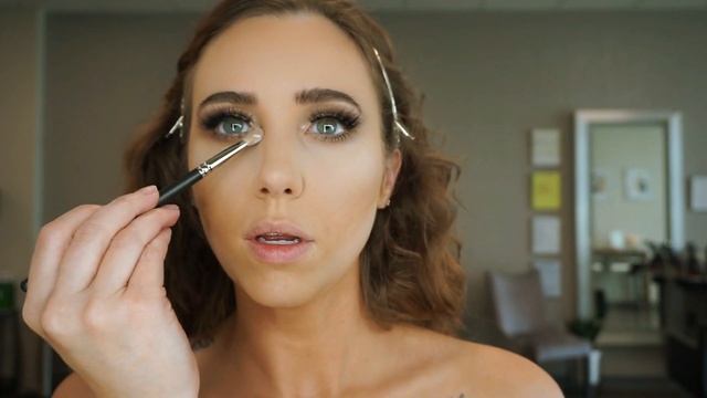 Halloween Makeup How To: Glam Greek Goddess | MALEIGH of MLAartistry смотреть онлайн