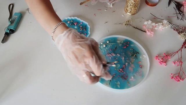 Casting Flowers in a Resin Coaster and Tray Set/ ЭПОКСИДНАЯ СМОЛА С СУХОЦВЕТАМИ I СМОЛА ARTLINE смотреть онлайн