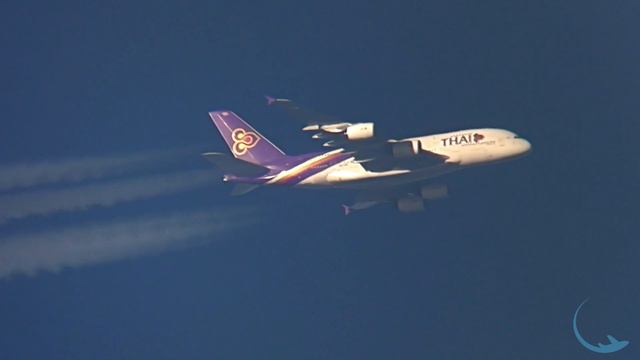 Thai Airways (Airbus A380-841) Contrail Spotting With ATC