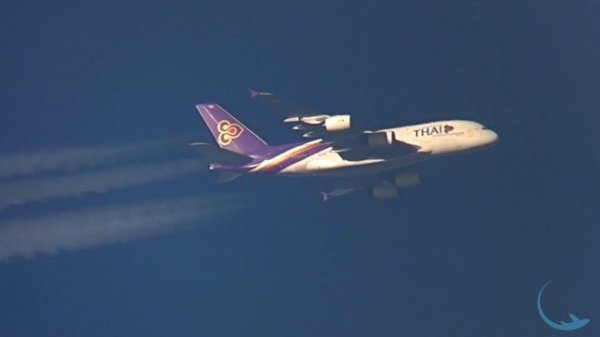 Thai Airways (Airbus A380-841) contrail spotting with ATC