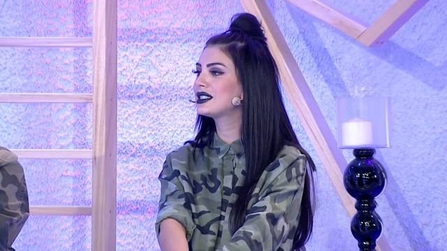 Simay Tokatlı'dan Öykü Serter'e Mikserlik Yapıyorsunuz Kapağı Olay Oldu! İşte Benim Stilim смотреть онлайн