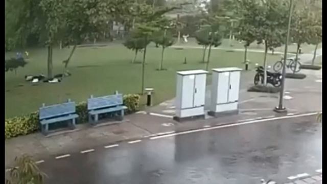 Удар молнии. смотреть онлайн