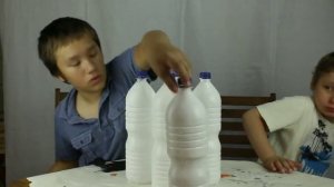Поделка 7: Огромная ракета из пластиковых бутылок