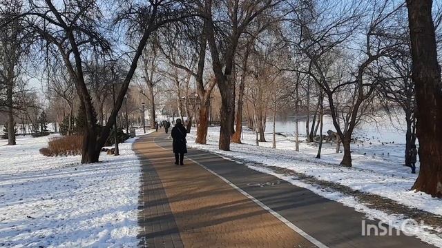 Киев февраль 2023 г. Оболонь, парк Наталка, набережная. смотреть онлайн