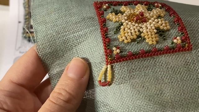 #310. Подушечка от Mill Hill - все этапы вышивания и сборки смотреть онлайн