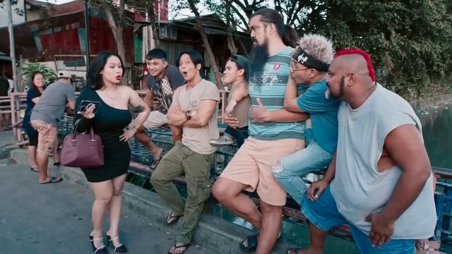 Chicky shows off her beauty to the bystanders | FPJ's Batang Quiapo (w/ English subs) смотреть онлайн