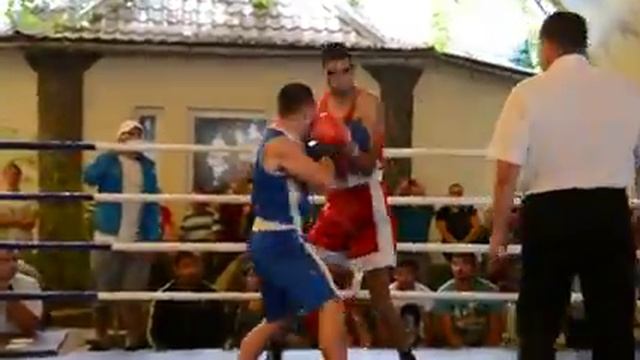Бокс в Измаиле. Финал чемпионата города 2015. Измаильчанин Василий Урсу III раунд смотреть онлайн
