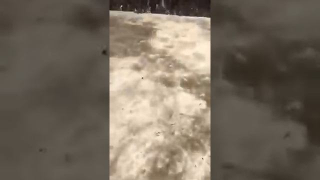 Vano Baby donne un Avant goût de show aux éléves du Ceg Houéyiho Au Bénin смотреть онлайн