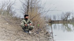СКВОРЦЫ ПОЮТ И РЫБКА ЛОВИТСЯ. КАЙФОВАЯ РЫБАЛКА НА ДОНКУ И ПОПЛАВОК ВЕСНОЙ В АСТРАХАНИ.