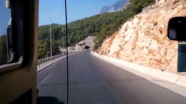 3 туннеля между Анталией и Кемером. Турция смотреть онлайн