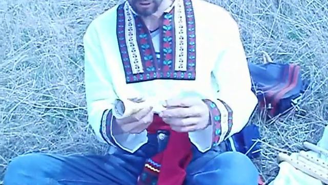 ГДЕ-ТО ЖАЛЕЙКА ПЛАЧЕТ... смотреть онлайн