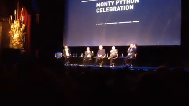 Monty Python and John Oliver's flying circus смотреть онлайн