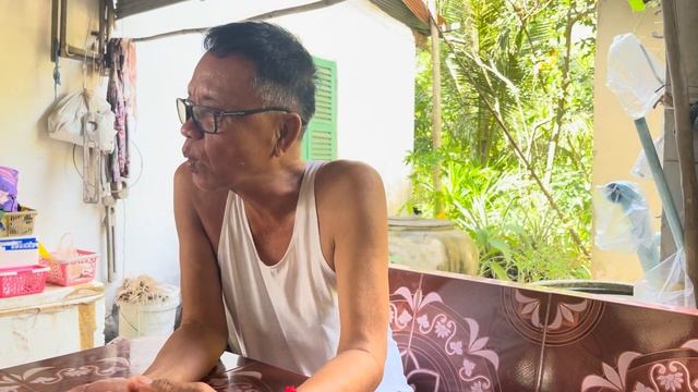 GENOCIDE EDUCATION IN CAMBODIA: DCCAM Interview with Khmer Rouge Survivor, Taing Sambo смотреть онлайн
