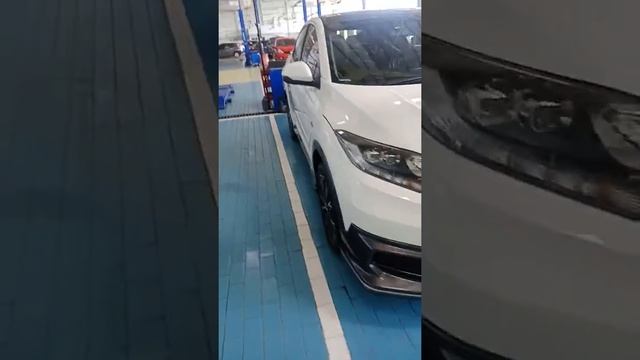 Honda HR-V prestige mugen 1.8 cvt two tone смотреть онлайн