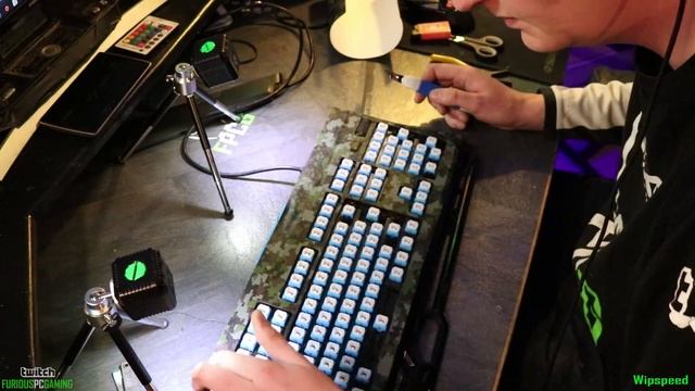 Logitech G910. Keyboard Vinyl Wrap Mod with Wipspeed Time-Lapse смотреть онлайн