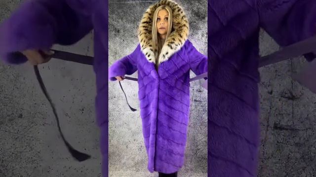 Норковая шуба диагонального кроя .Яркая лаванда💜 смотреть онлайн
