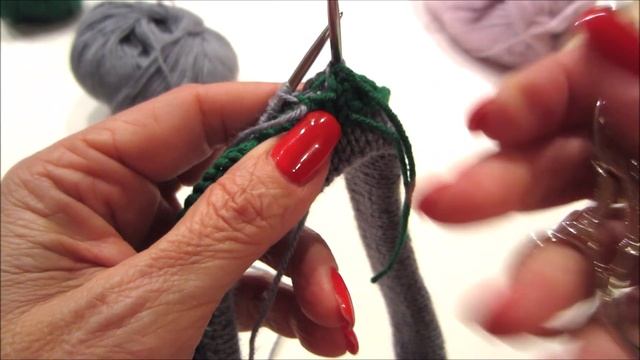 Горловина при вязании сверху с подворотом. смотреть онлайн