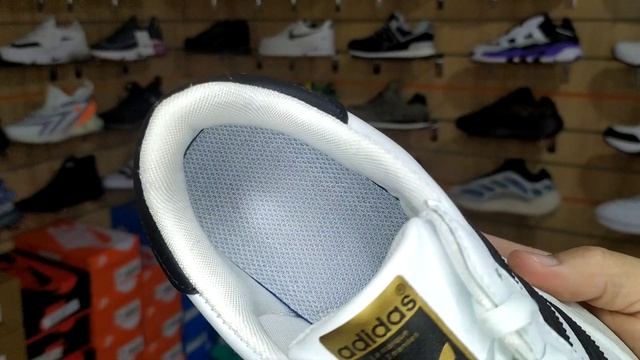 Кроссовки Adidas Superstar смотреть онлайн