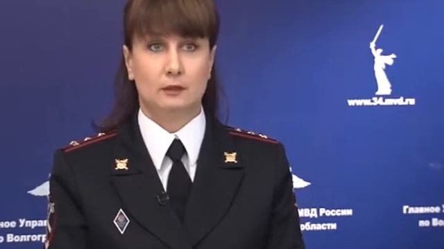 В Волгограде задержаны подозреваемые в совершении серии краж из автомобилей смотреть онлайн