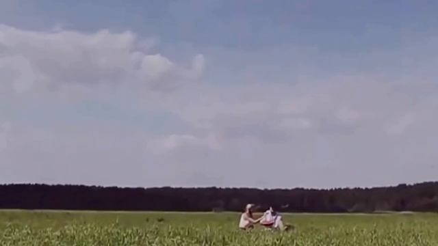 Самая ВКУСНАЯ песня о ЛЮБВИ. "Две волшебные клубнички" Алёна Спирина смотреть онлайн