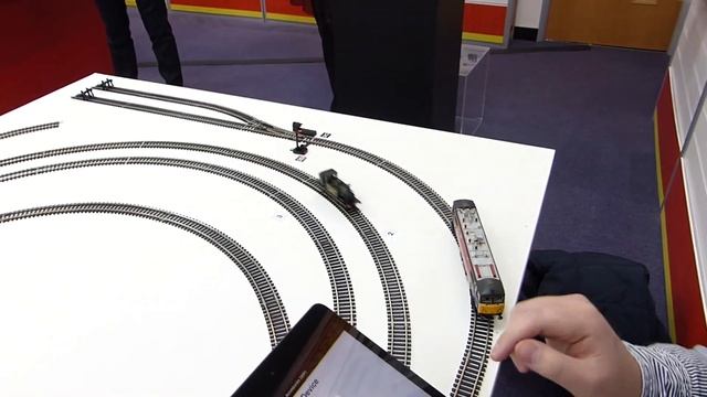 Hornby Hammant & Morgan model railway DC control App смотреть онлайн