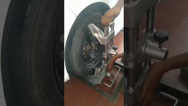 Honda FIT wheel allinment part .2 смотреть онлайн