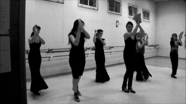 Cours avancé association "Flamenqueria" - Guajira con Abanico смотреть онлайн